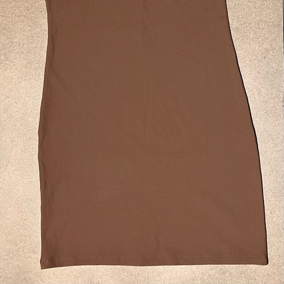 Aritzia Babaton Sculpt Ribbed Racerback Mini Dress in Brown, Size L - Picture 10 of 17